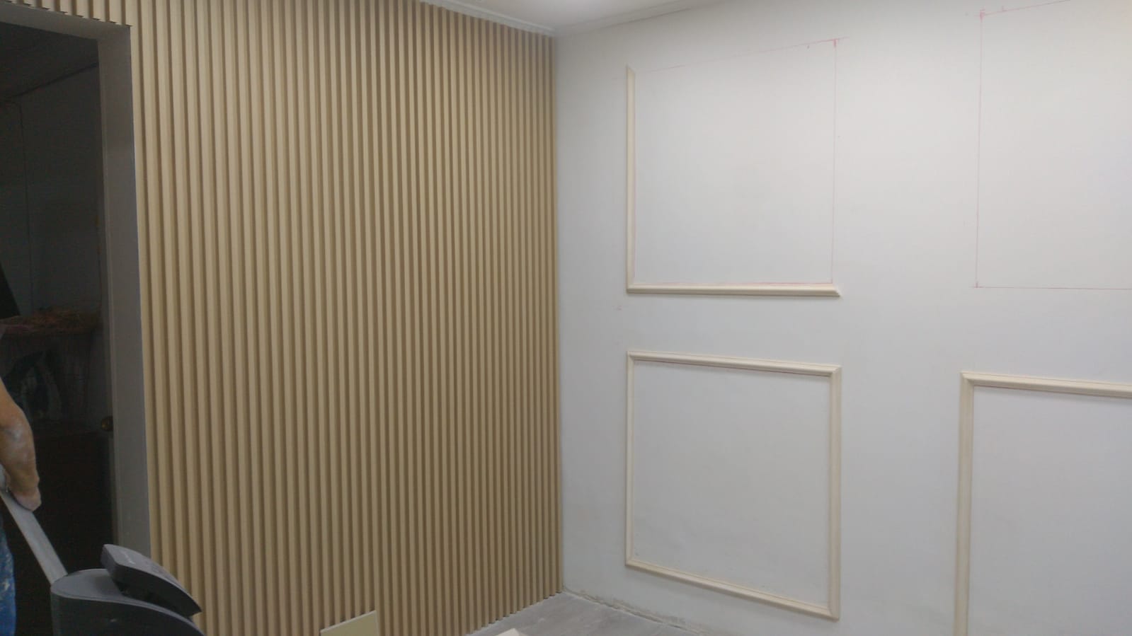 Muro con listones de madera
