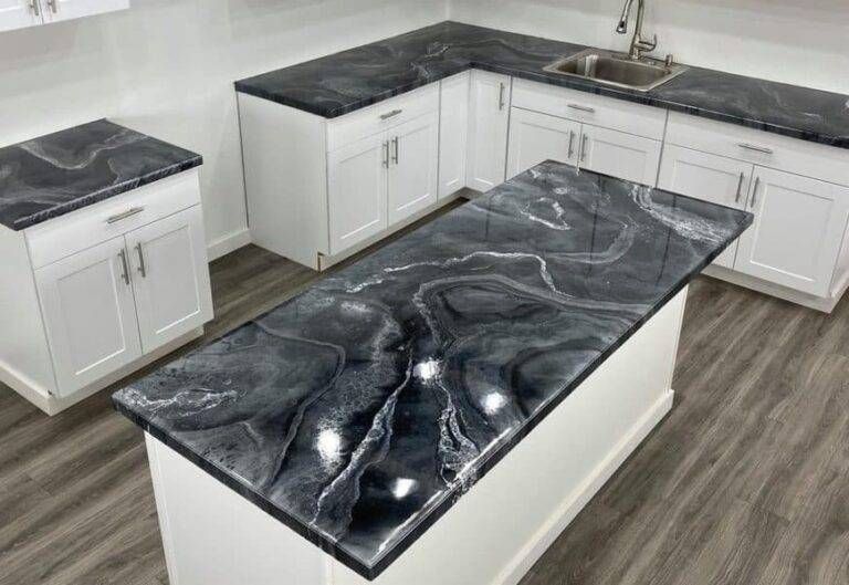Isla de cocina en mármol